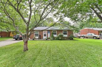 8616 James R Rd, Louisville, KY 40118 (MLS#1592629)